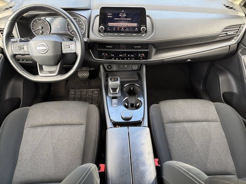 Certified 2025 Nissan Rogue SV AWD/4WD image 2