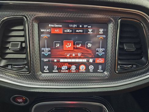 Used 2016 Dodge Challenger SRT Hellcat RWD image 17