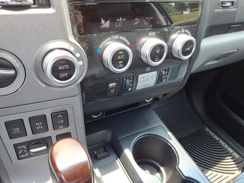 Used 2013 Toyota Sequoia Platinum AWD/4WD image 31