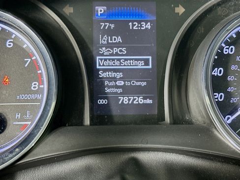 Used 2019 Toyota Camry LE FWD image 19