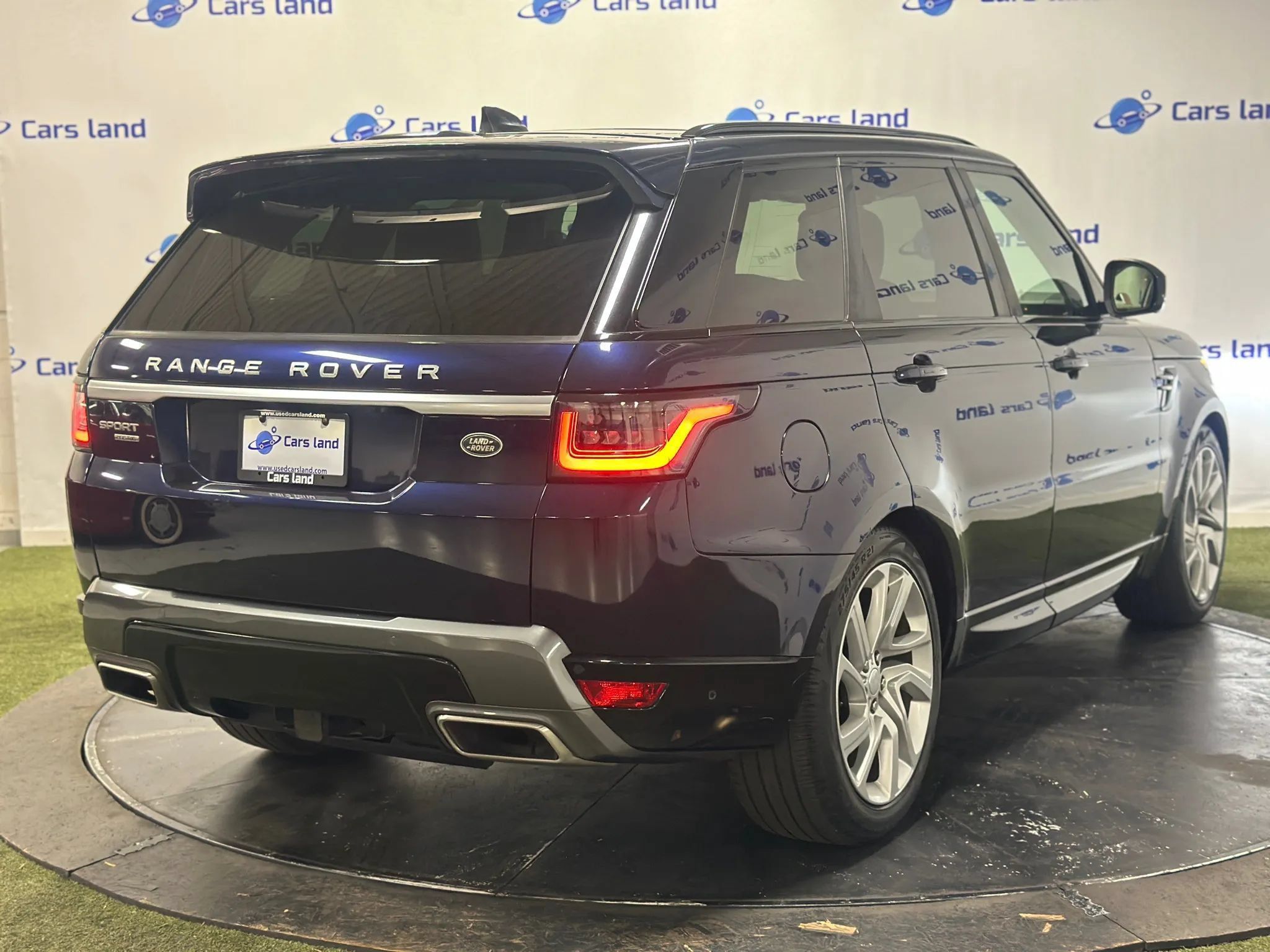 Used 2019 Land Rover Range Rover Sport HSE AWD/4WD image 3