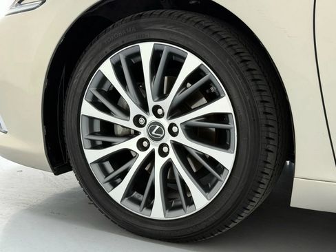 Used 2020 Lexus ES 350 w/ Premium Package image 58