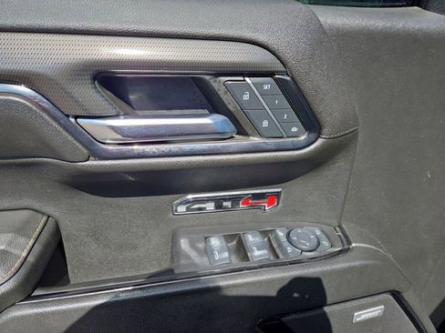 Used 2024 GMC Sierra 1500 AT4 w/ Technology Package AWD/4WD image 16