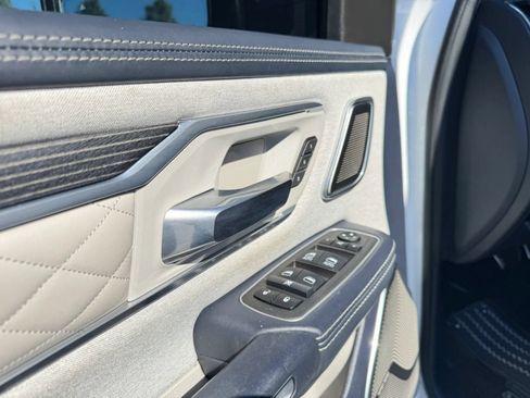 Used 2022 RAM 1500 Limited AWD/4WD image 11