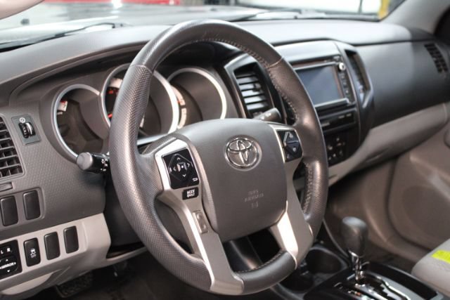 Used 2015 Toyota Tacoma PreRunner w/ Convenience Package RWD image 16