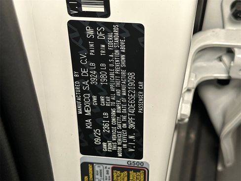 New 2025 Kia K4 LXS image 28