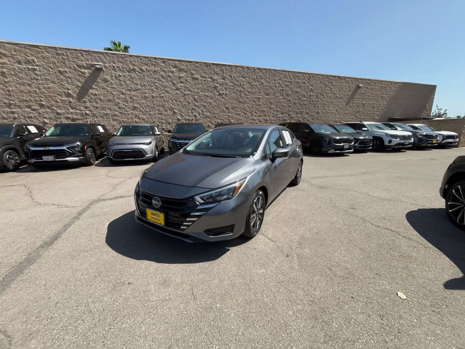 Used 2025 Nissan Versa SV FWD image 6