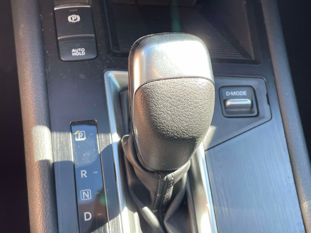 Used 2025 Nissan Kicks SV FWD image 28