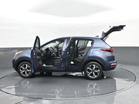 Used 2020 Kia Sportage LX w/ LX Popular Package AWD/4WD image 29