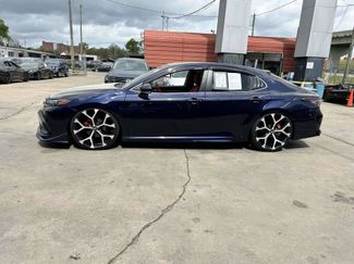 Used 2022 Toyota Camry SE w/ Audio Upgrade Package FWD video 2