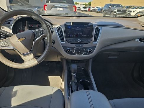 Used 2023 Chevrolet Malibu LT image 5