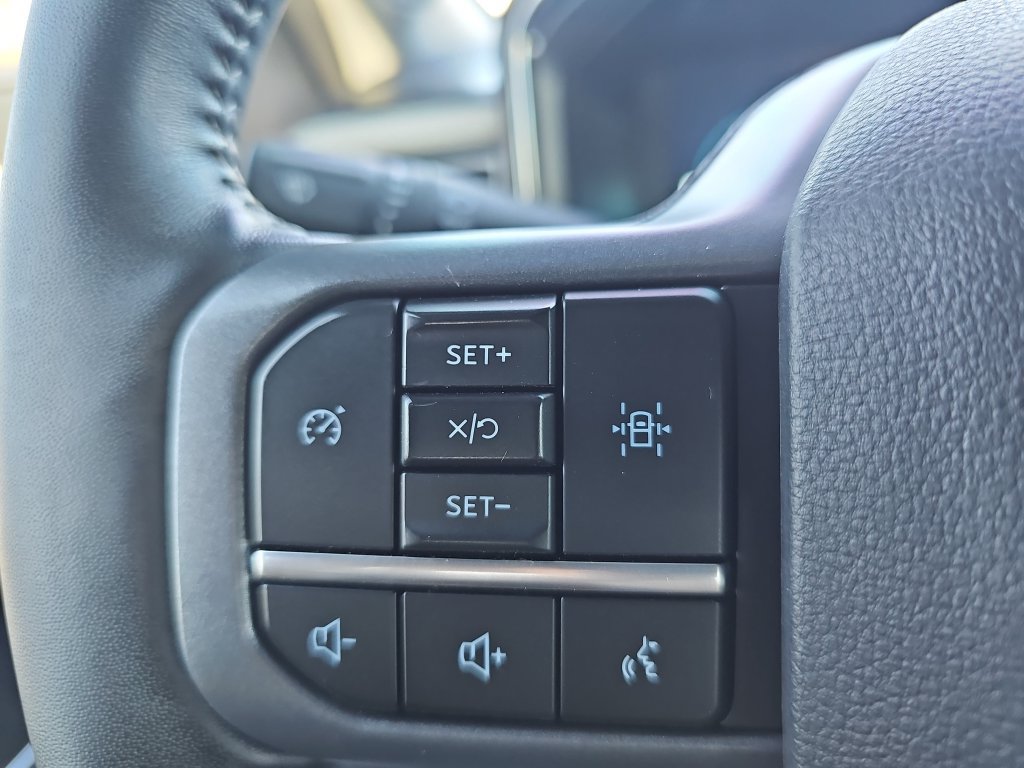 Used 2023 Ford F250 Lariat w/ Tremor Off-Road Package AWD/4WD image 16