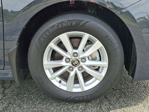 Used 2025 Toyota Camry LE AWD/4WD image 27