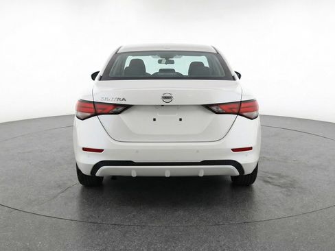 Used 2025 Nissan Sentra S image 7