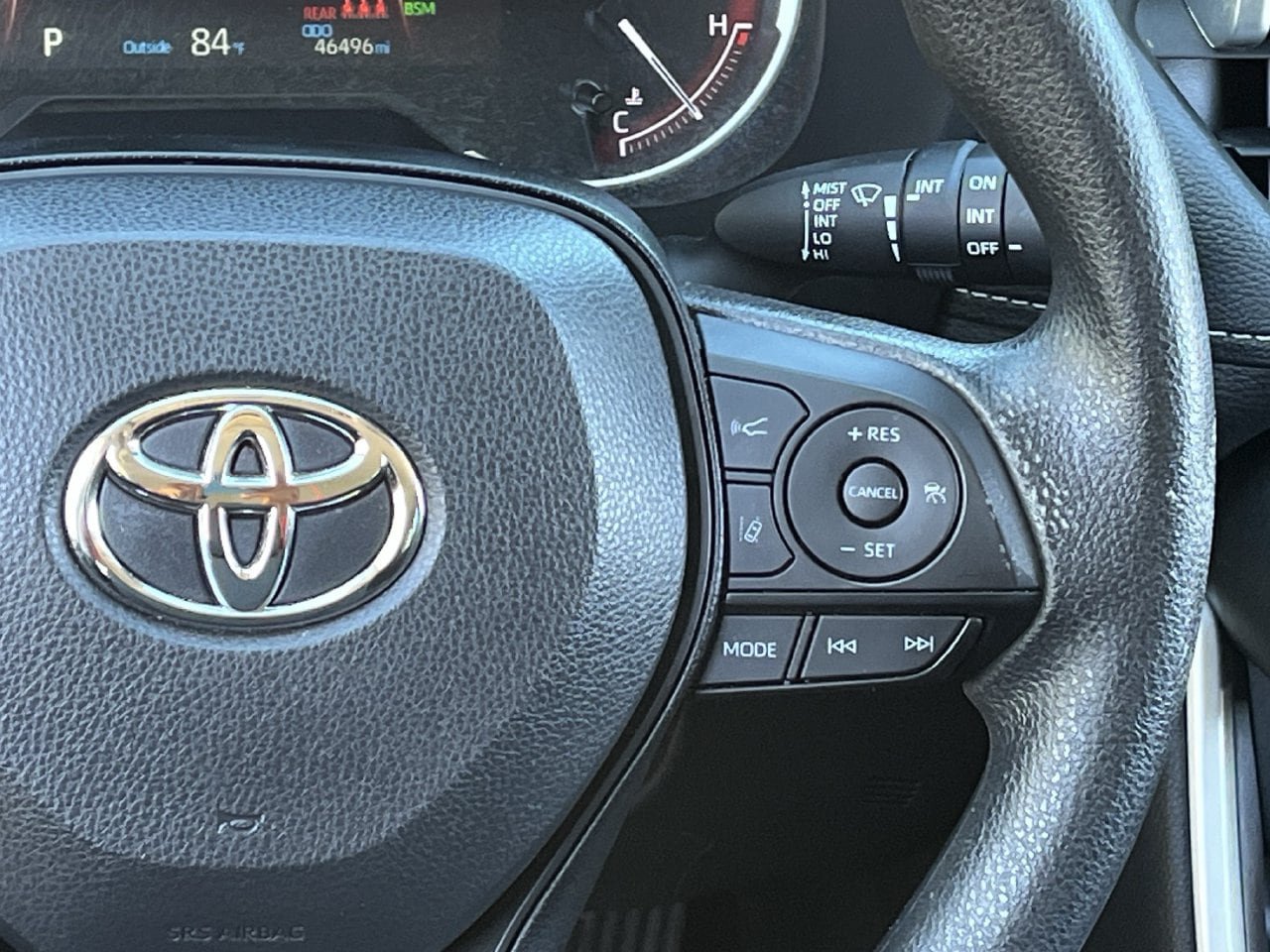 Used 2025 Toyota RAV4 XLE AWD/4WD image 14