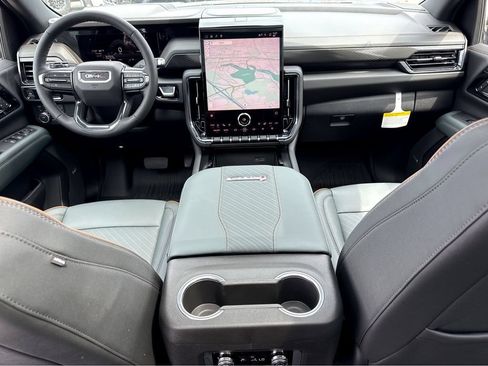 New 2026 GMC Yukon XL AT4 w/ LPO, Floor Liner Package AWD/4WD image 12