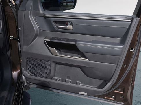 Used 2024 Toyota Tundra Limited image 32