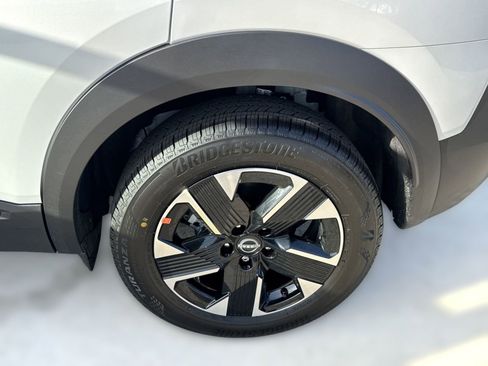 New 2025 Nissan Kicks SV w/ SV Premium Package image 10