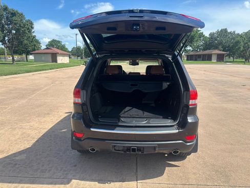 Used 2011 Jeep Grand Cherokee Overland Summit AWD/4WD image 36