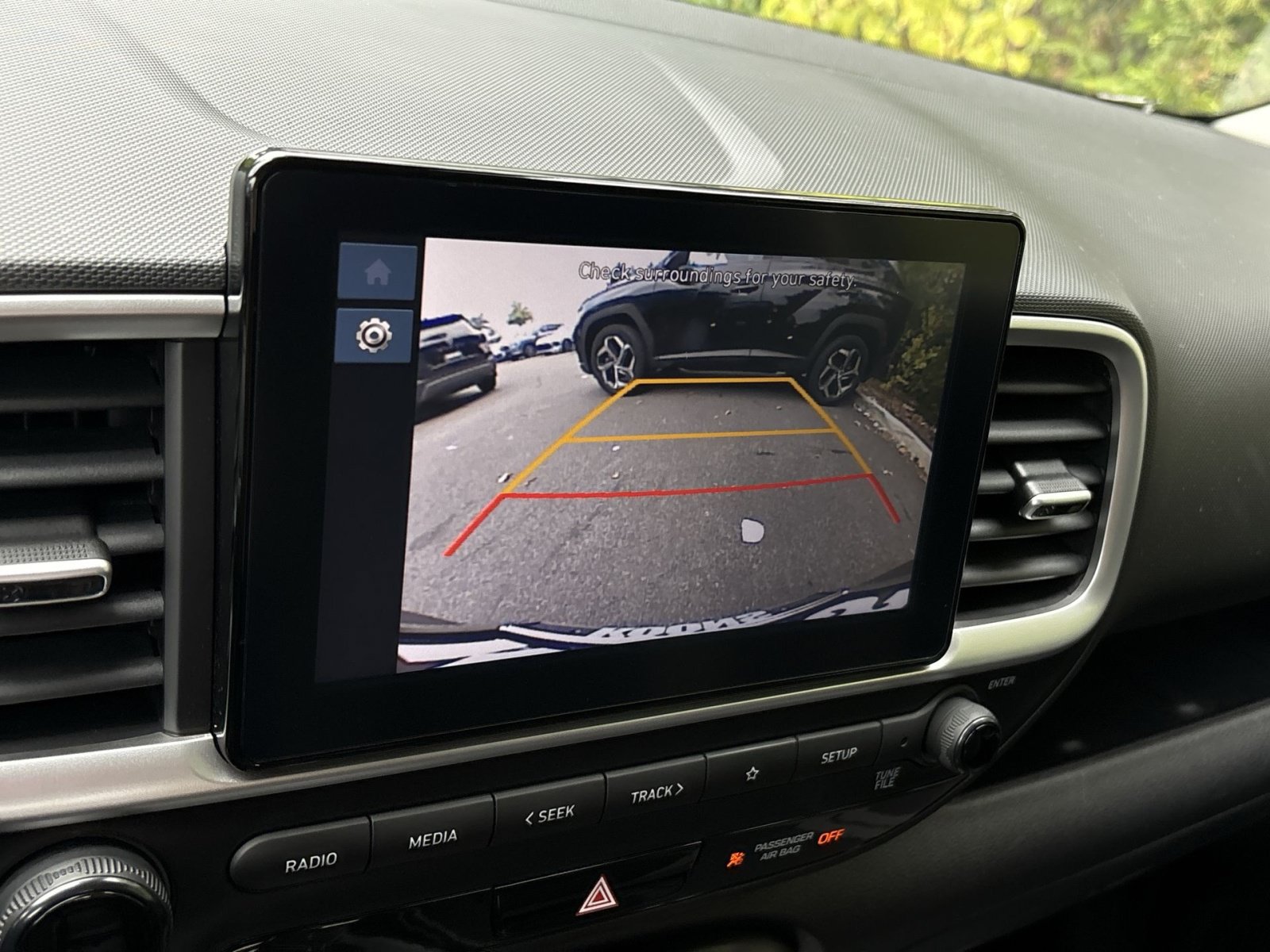 Certified 2023 Hyundai Venue SEL FWD image 19