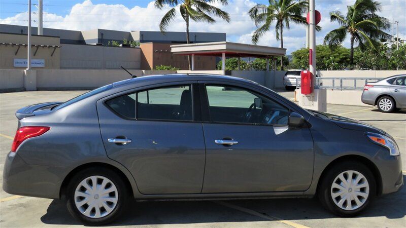 Used 2019 Nissan Versa SV FWD image 5