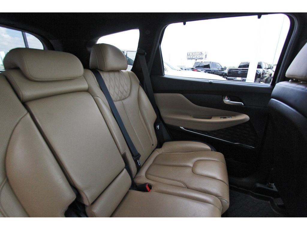 Used 2023 Hyundai Santa Fe Calligraphy FWD image 13
