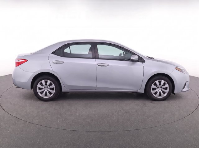 Used 2016 Toyota Corolla LE FWD image 8