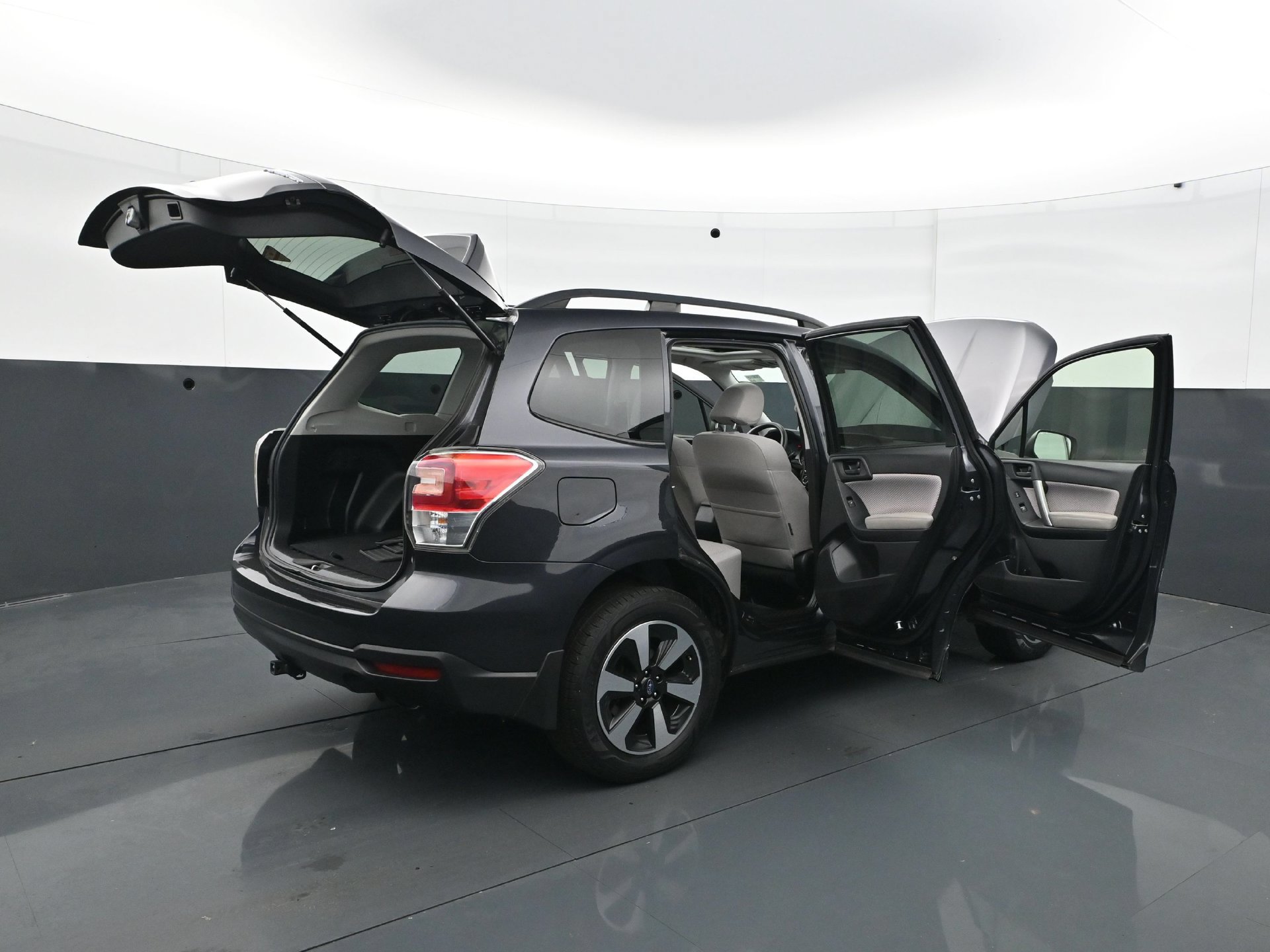 Used 2018 Subaru Forester 2.5i Premium w/ All-Weather Package AWD/4WD image 35