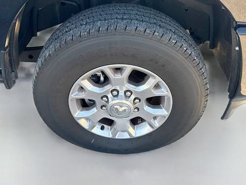 Used 2024 RAM 3500 Laramie AWD/4WD image 37
