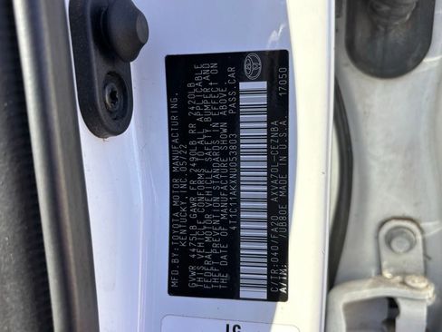 Used 2022 Toyota Camry LE image 25