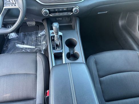 Used 2025 Nissan Altima 2.5 SV image 42