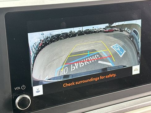 Used 2024 Toyota Tacoma TRD Off-Road w/ TRD Off Road Upgrade Package image 18