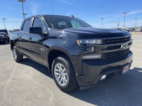 Used 2020 Chevrolet Silverado 1500 RST w/ Texas Edition image 2