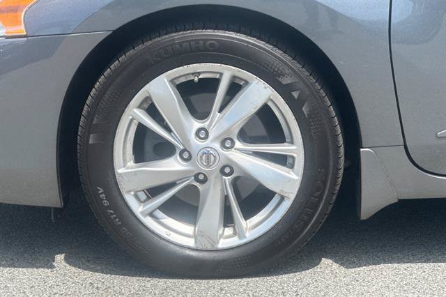 Used 2015 Nissan Altima 2.5 SL w/ Technology Package FWD image 30