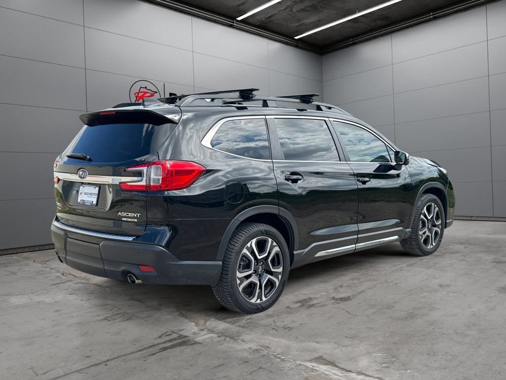 Used 2023 Subaru Ascent Limited w/ Technology Package AWD/4WD image 5