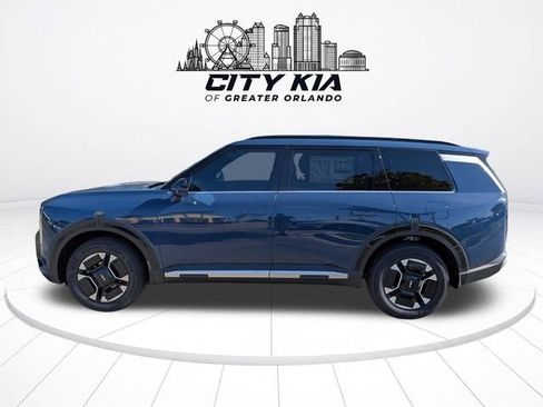 New 2027 Kia Telluride EX w/ Towing Package FWD image 3