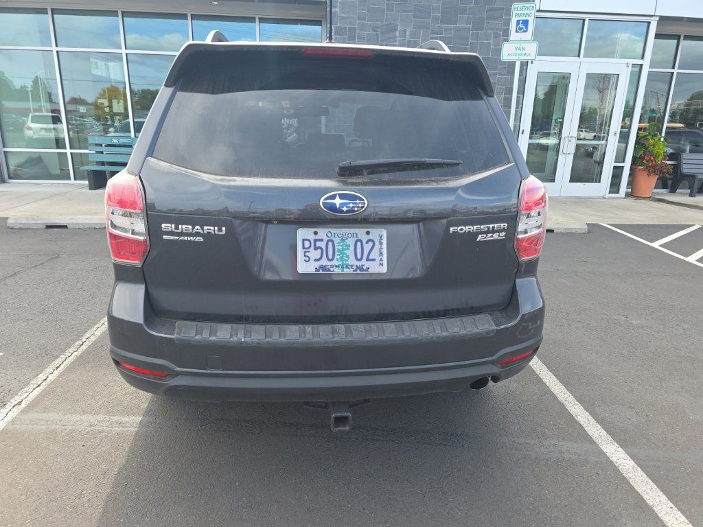 Used 2014 Subaru Forester 2.5i Touring AWD/4WD image 6