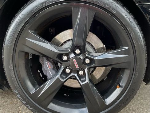 Used 2016 Chevrolet Camaro SS image 14