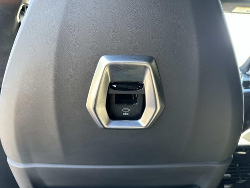 Used 2025 BMW XM AWD/4WD image 31