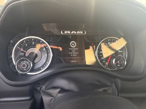 Used 2025 RAM 1500 Laramie AWD/4WD image 11