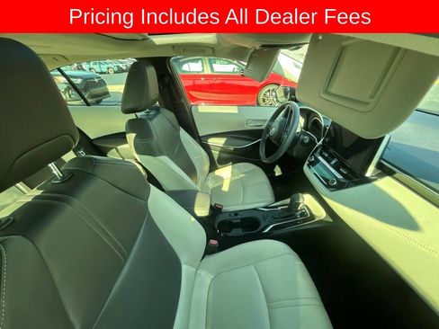 Used 2024 Toyota Corolla XLE FWD image 4