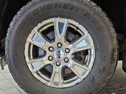 Used 2017 Ford F150 XLT w/ Equipment Group 302A Luxury image 10