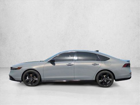 Used 2024 Honda Accord Sport image 9