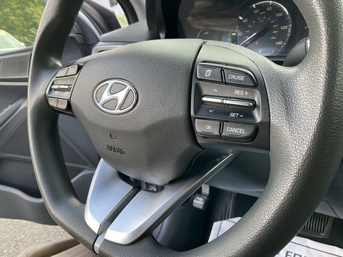 Used 2019 Hyundai Ioniq Blue FWD image 21