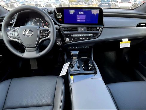 New 2025 Lexus ES 350 w/ Premium Package image 8