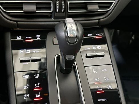 Used 2023 Porsche Macan S image 31