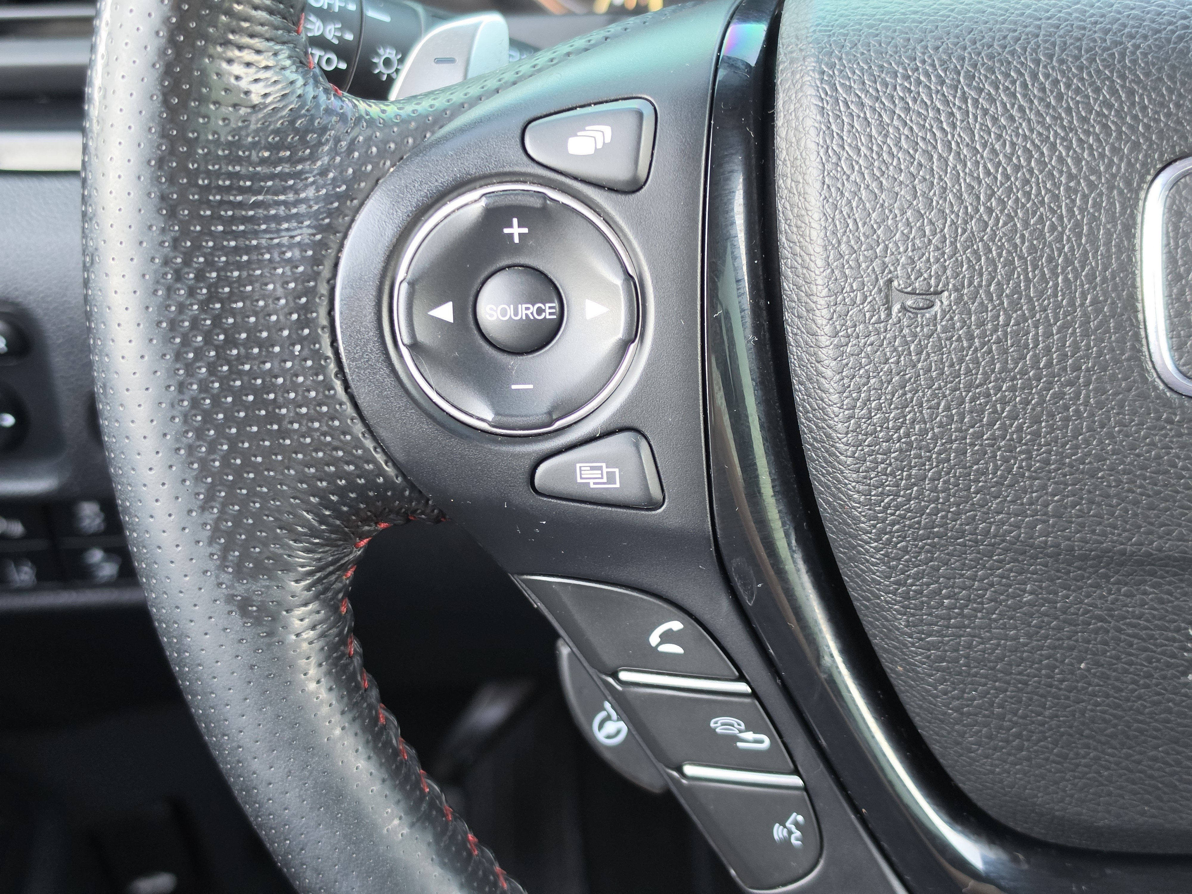 Used 2022 Honda Ridgeline Black Edition image 16