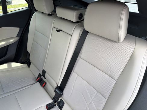 Certified 2025 BMW X2 xDrive28i AWD/4WD image 19