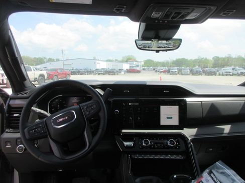 New 2026 GMC Sierra 2500 AT4X AWD/4WD image 17