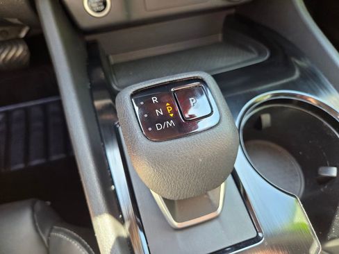 Used 2023 Nissan Rogue SV w/ SV Premium B Package FWD image 27